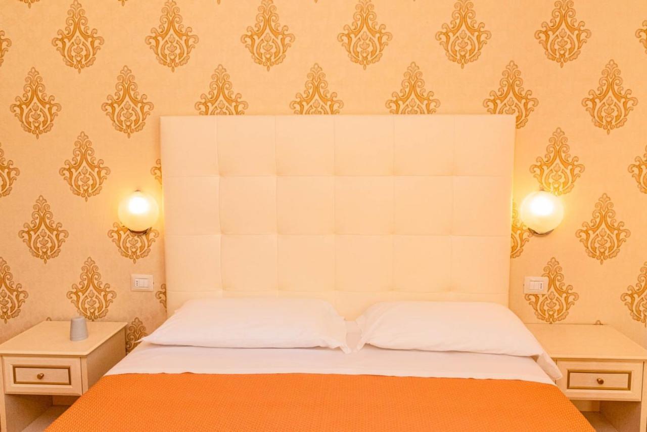 Hotel Ariston Riccione Esterno foto