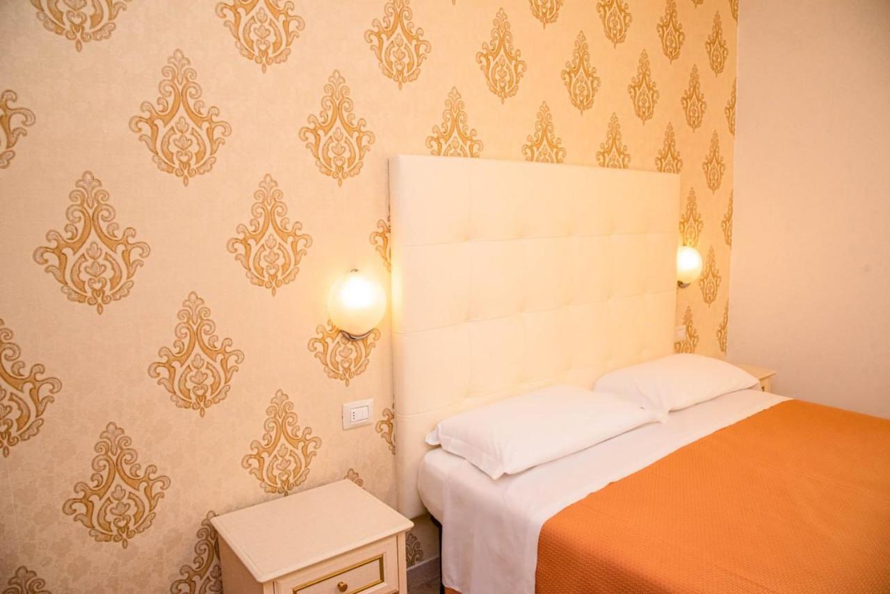 Hotel Ariston Riccione Esterno foto